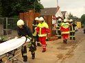 Hilfe Person in Baugrube gestuerzt Koeln Brueck Koenigsforststr P074